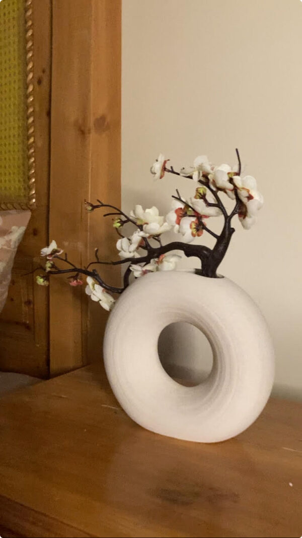 Eclipse Loop Vase
